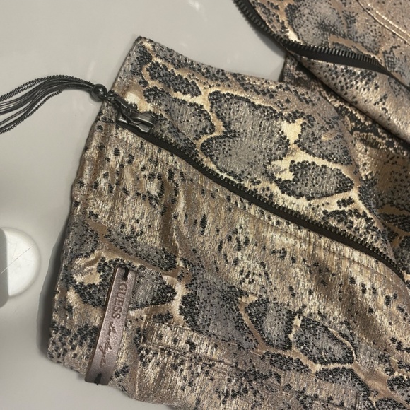 Guess Python Vest - Picture 6 of 9